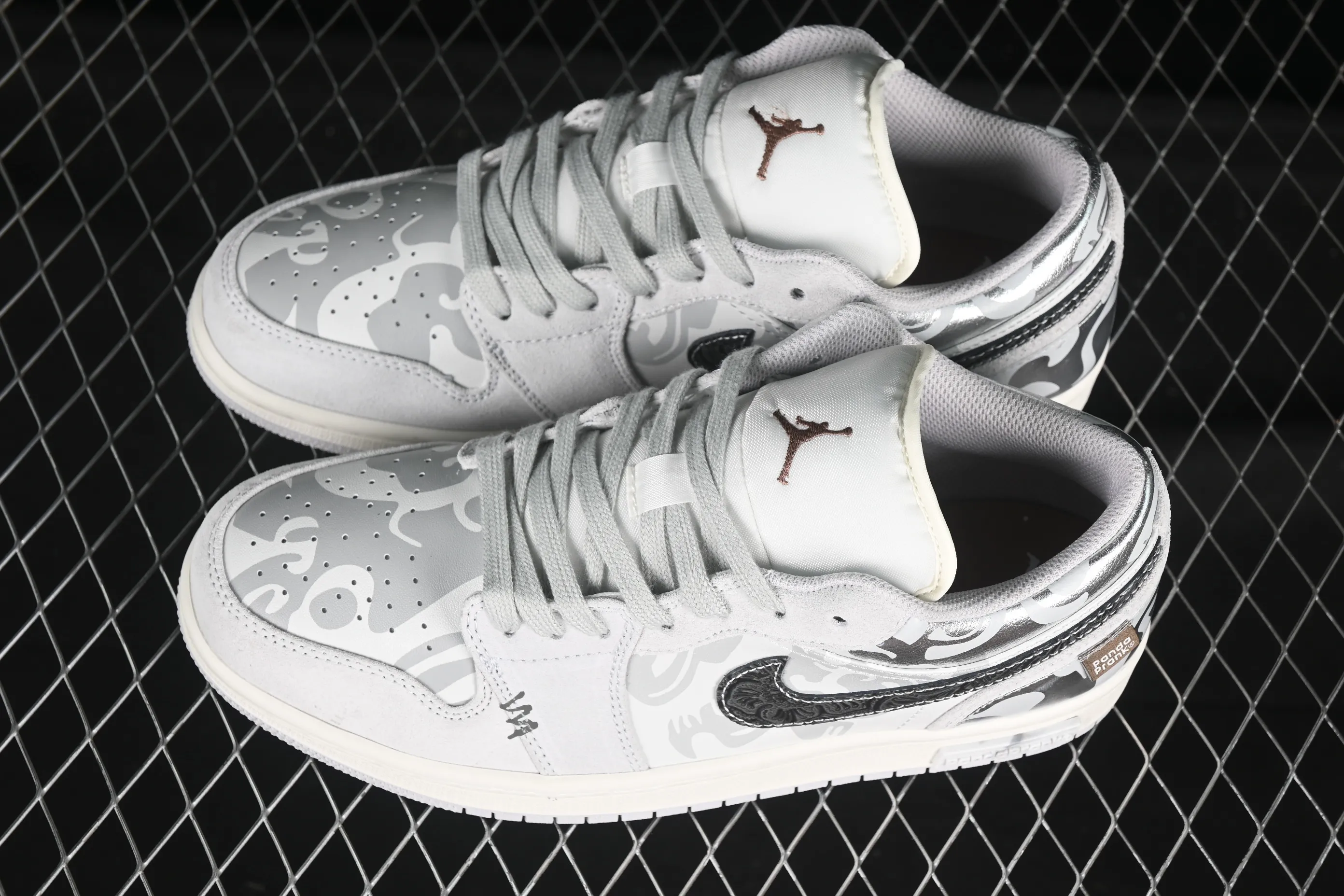 All categories Air Jordan Jordan series basketball shoes Air Jordan 1 Low Air Jordan 1 Low AJ1 Joe 1 Panda Prank CNY Youlong Zeling Zhizhishan low-top casual sneakers HF1567-200